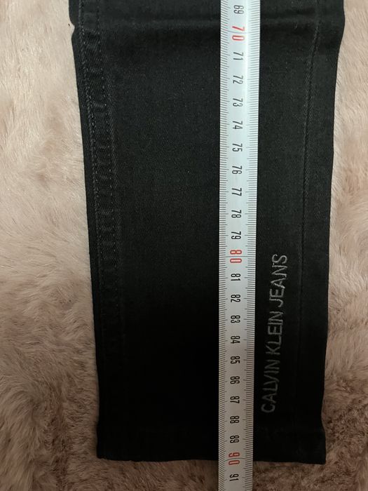 Calvin Klein Jeans spodnie dżinsy logo czarne ck mid rise skinny r XXS