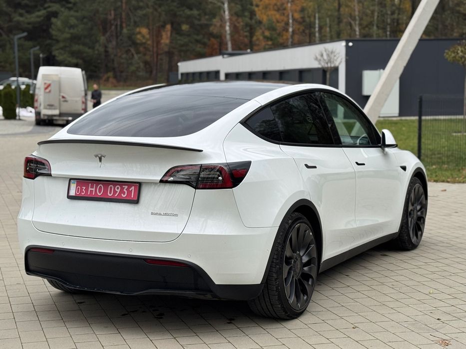 Tesla Model Y 2022