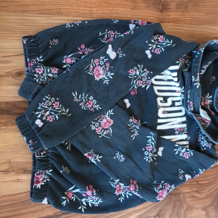 Bluza 134 140 H&M z kapturem dziewczęca kwiaty aplikacja