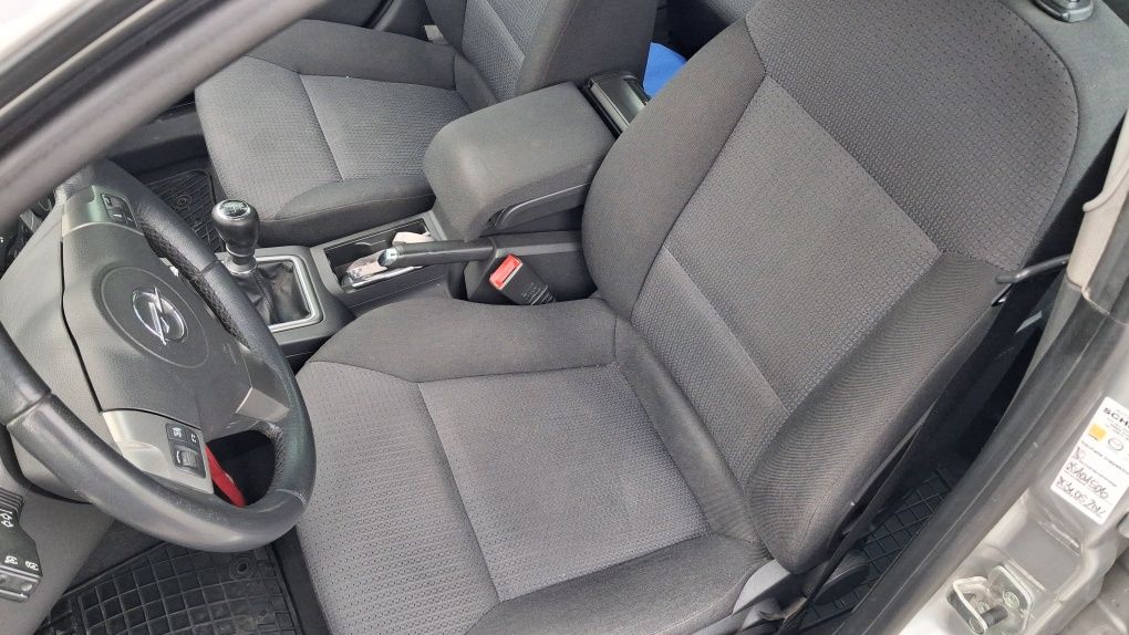 Opel  vectra c signum 1.9 cdti potwierdzony przebieg