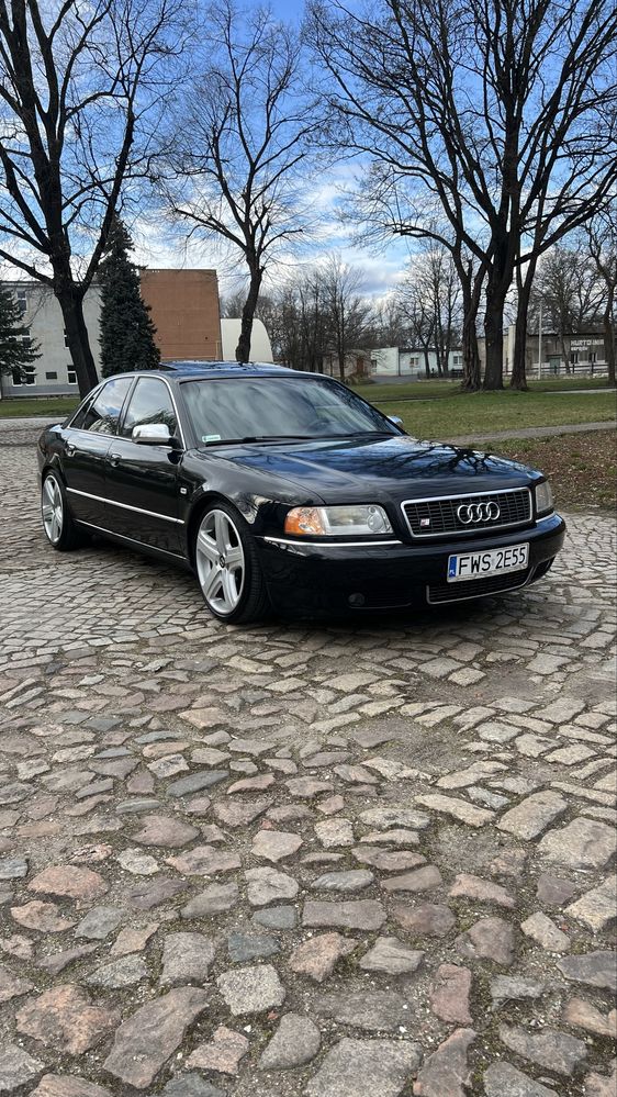 Audi S8 4.2 V8 quattro