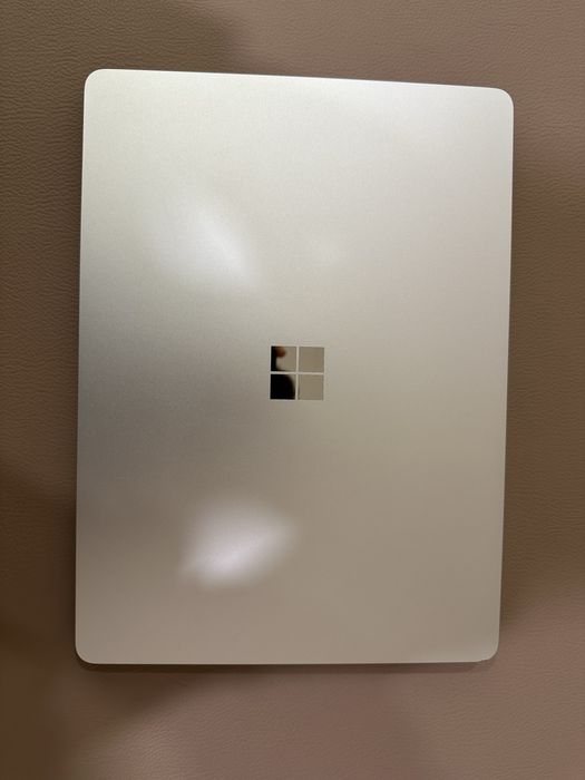 Microsoft Surface Laptop 7th