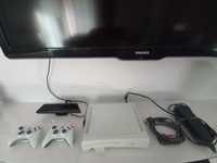 Xbox 360 com disco 250gb, Kinect, 2 comandos a pilhas e Jogos