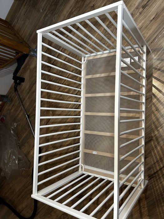 Sprzedam łóżeczko dziecięce.