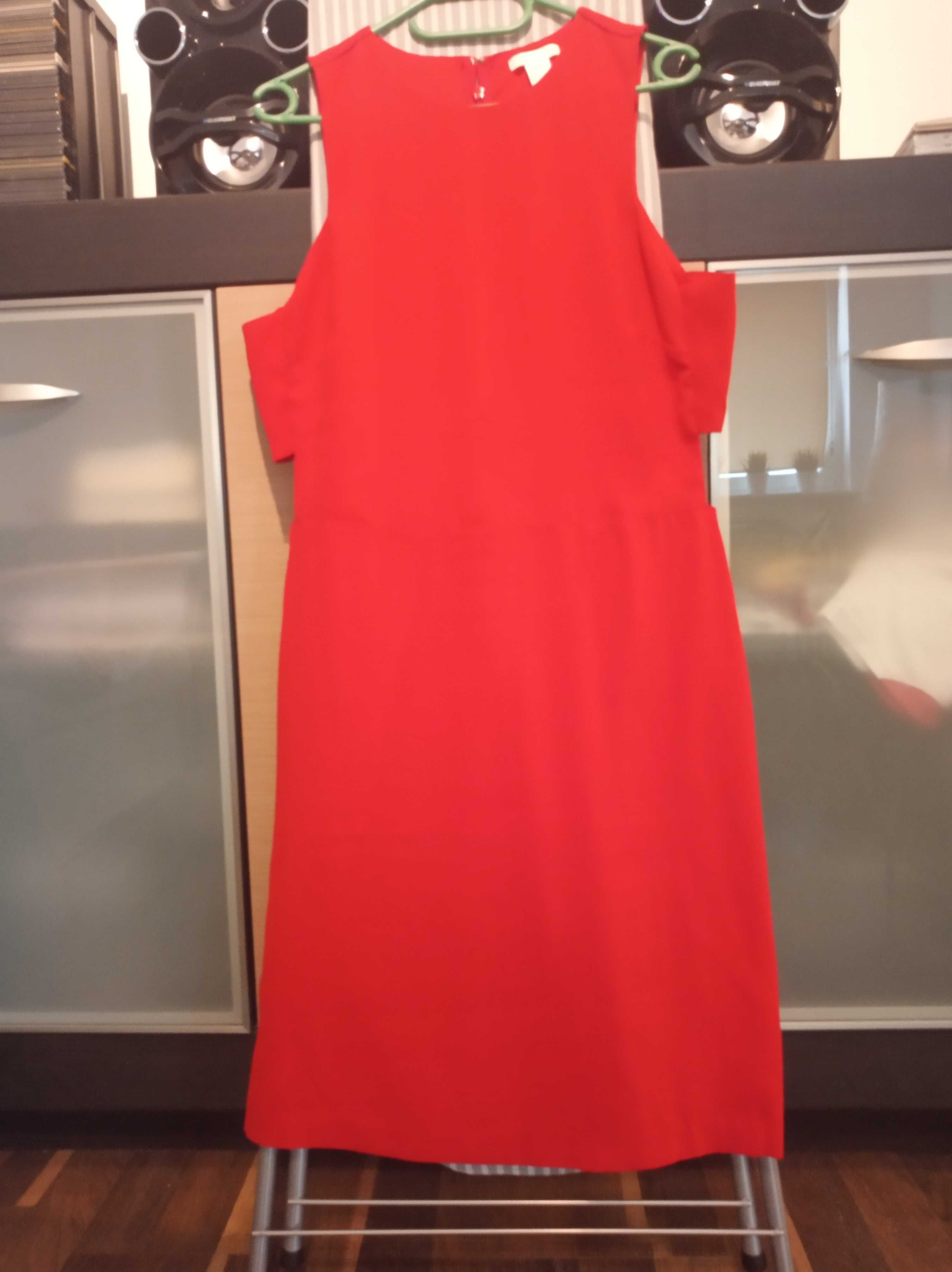 Czerwona koktajlowa sukienka
