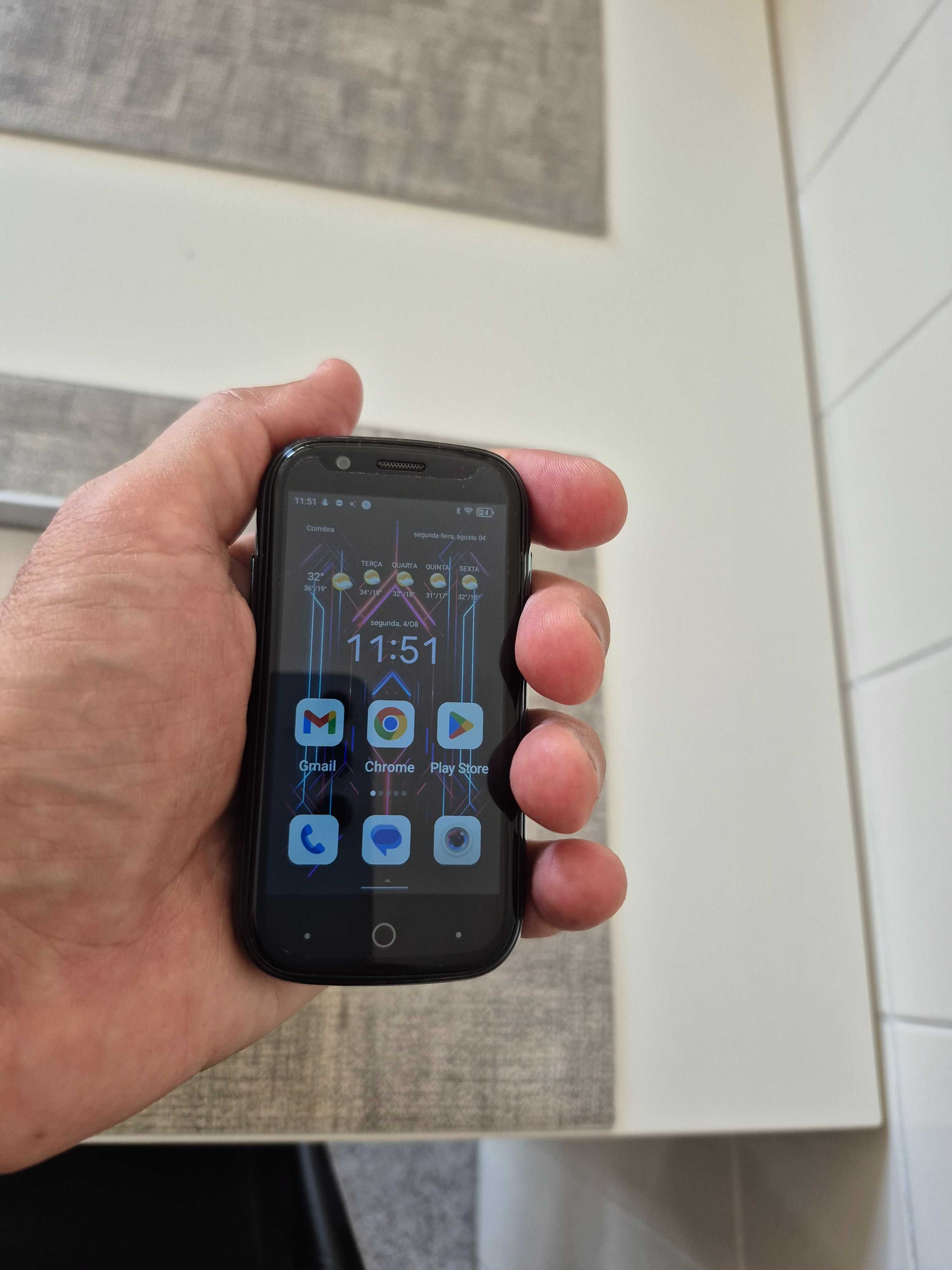 Smartphone Unihertz Jelly Star android mais pequeno que existe