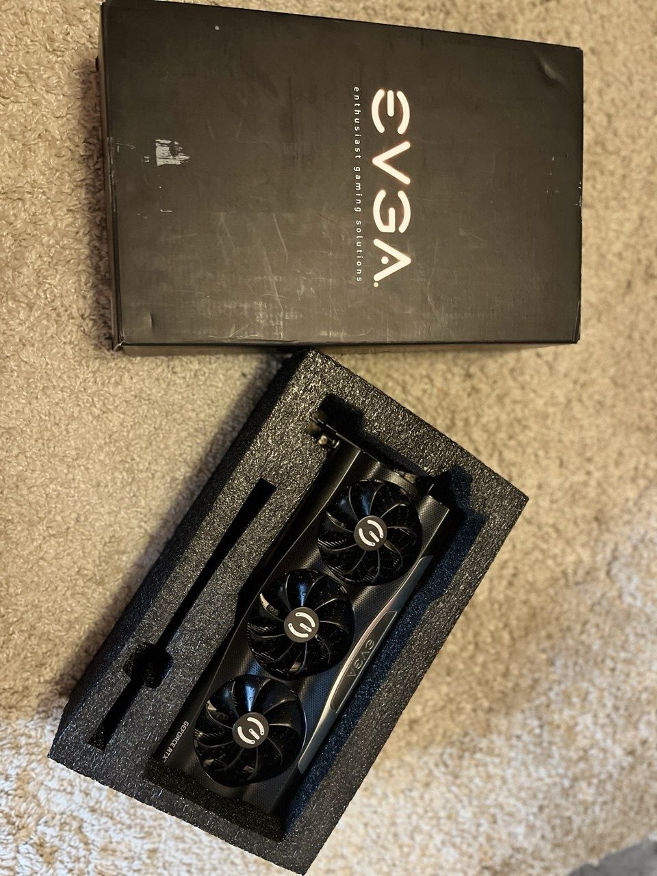 EVGA GeForce RTX 3080 Ti 12gb 356bit

Джерело: https: