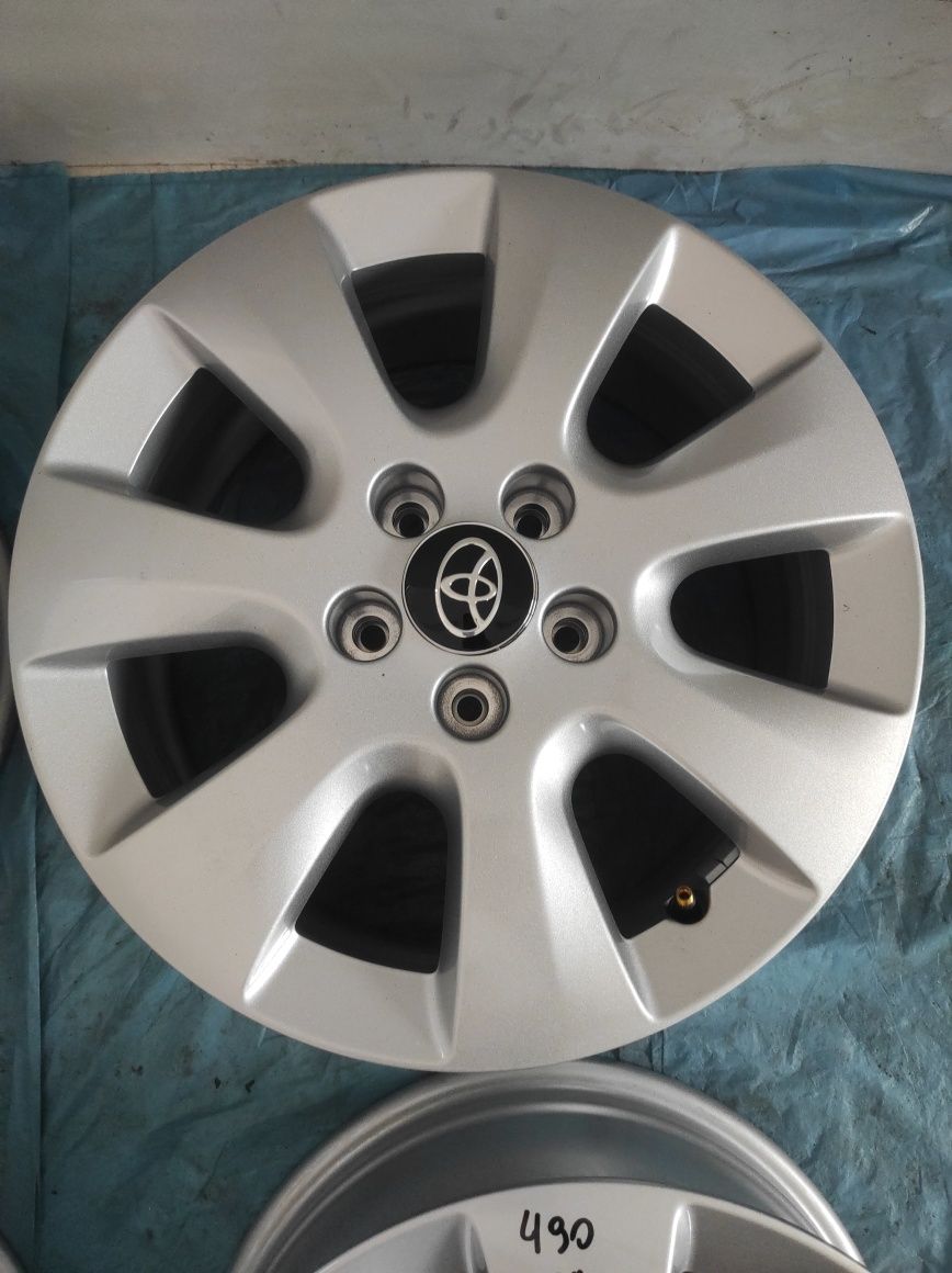 490 Felgi aluminiowe TOYOTA PROACE R 16 5x108 otwór 65 mm NOWE