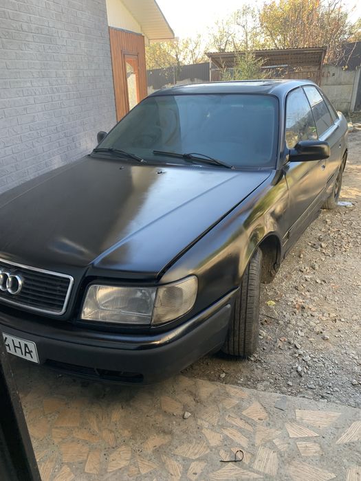 Продам ауді 100 с4