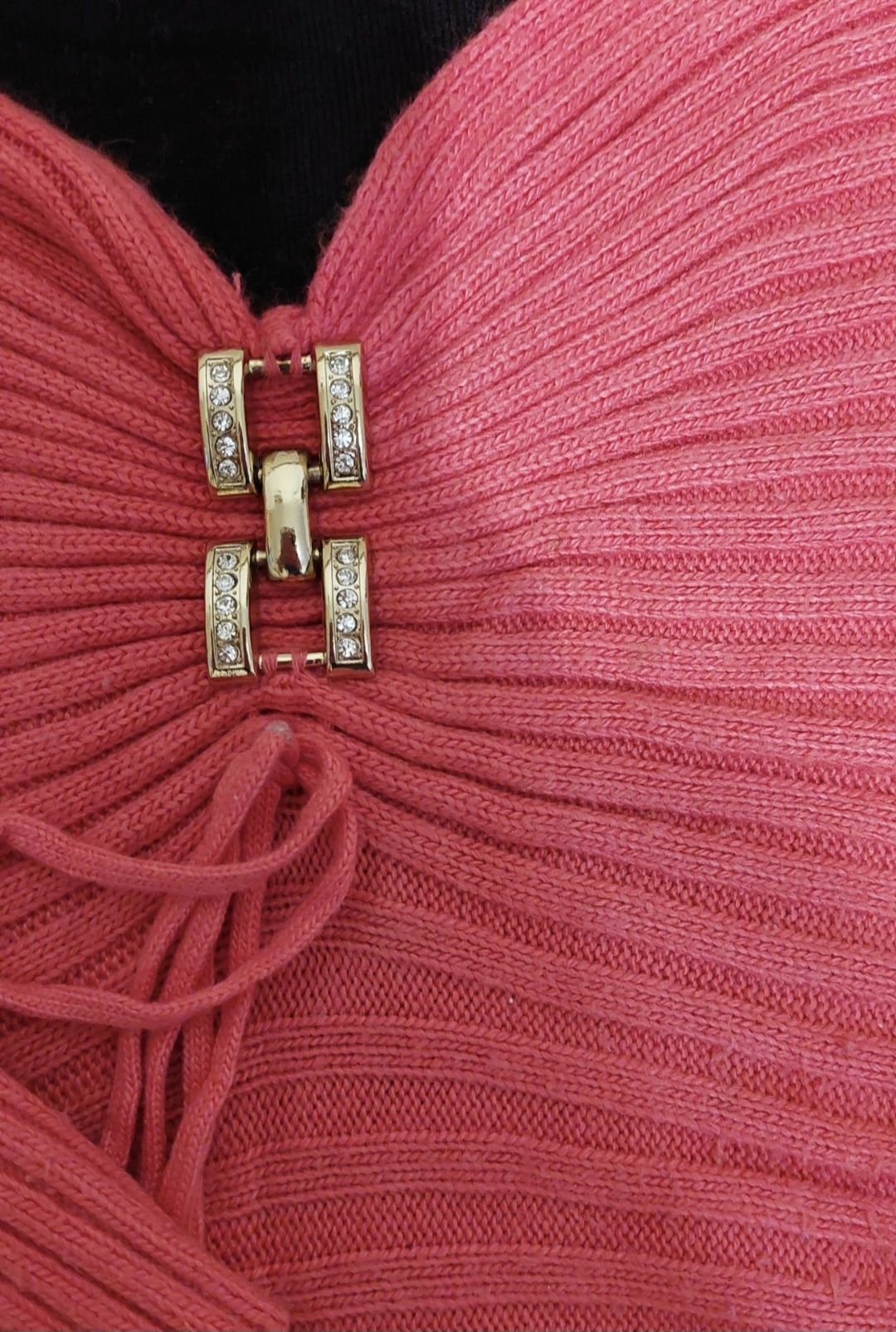 Ошатний жіночий светр