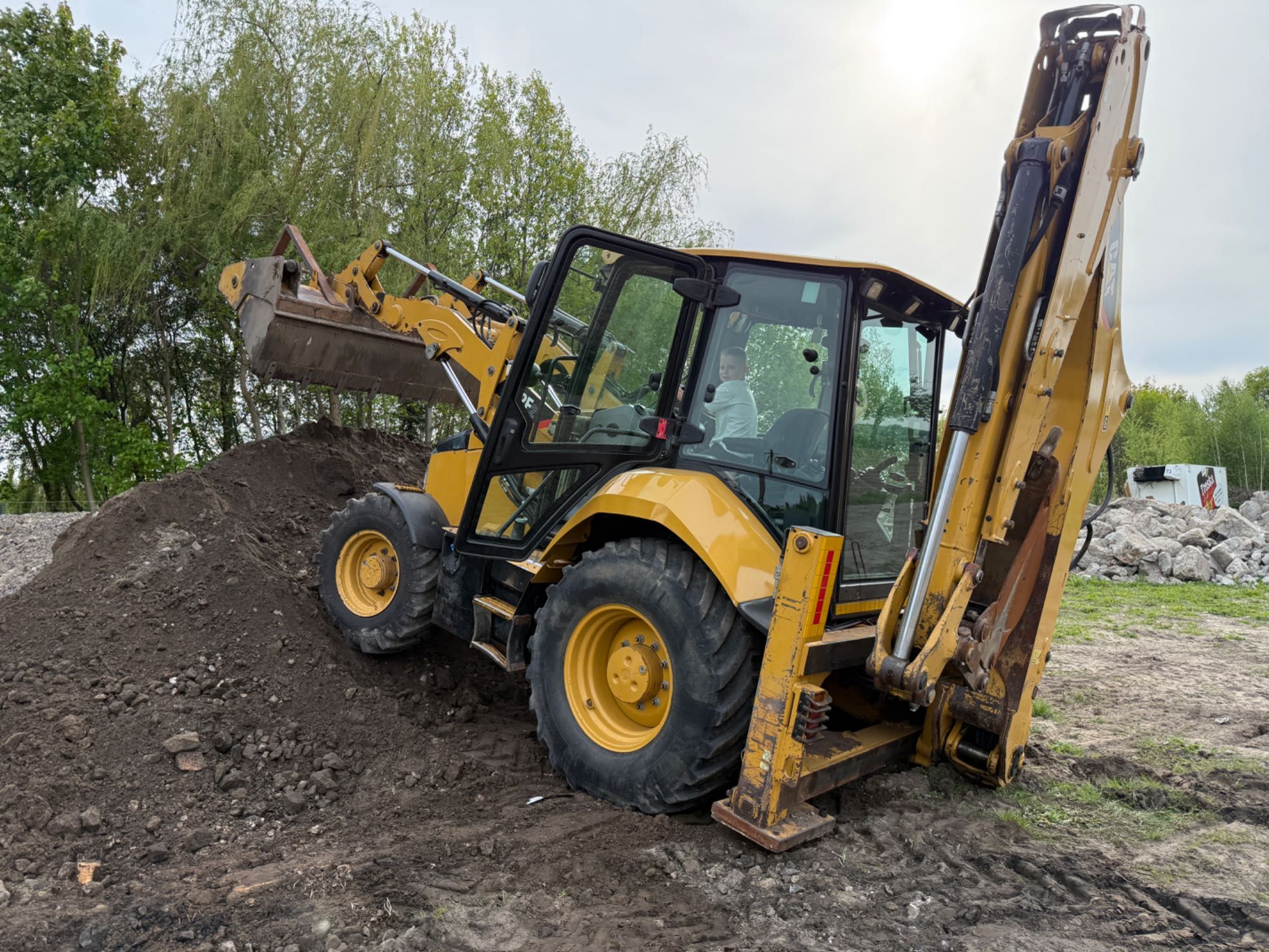 Koparko-Ładowarka CAT 432 F2 z 2015 rok koparka 1 Właściciel 7 TYS MTG