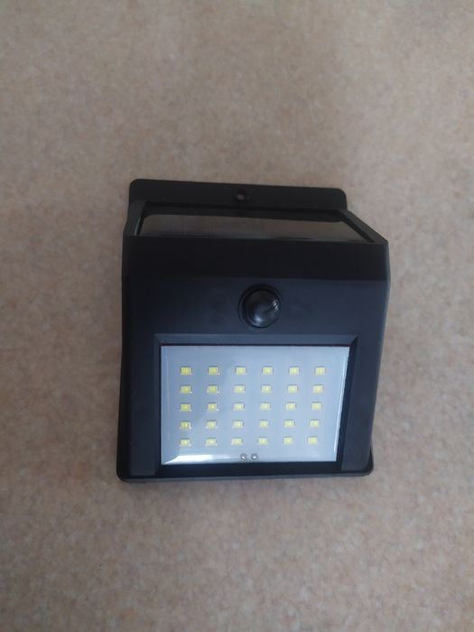 Фонарь уличный светильник прожектор solar с датчиком движения cl bk100