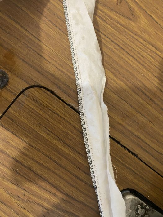 Промисловий оверлок Juki MO816 class df4 зі столом.