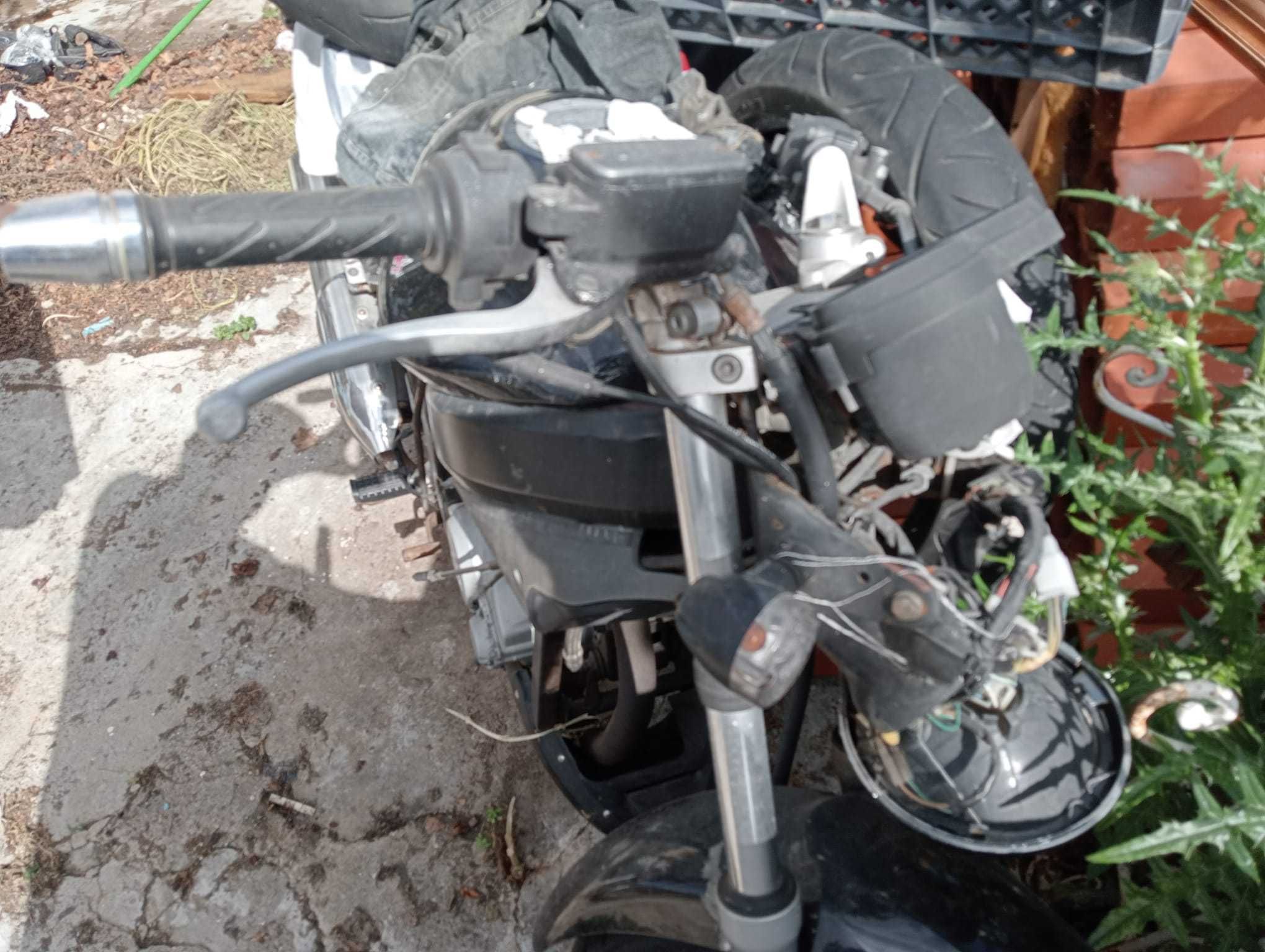 Mota Daelim roadwing125