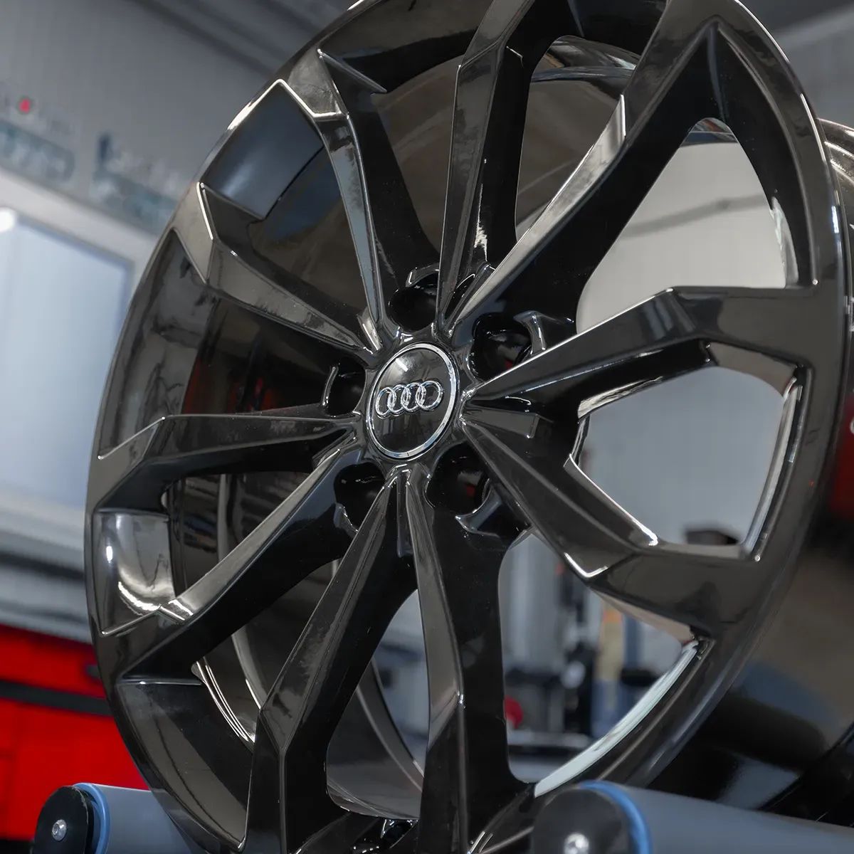 Oryginalne Felgi Audi 18 A3 A4 A6 A8 Q2 Q3 Q5 TT
