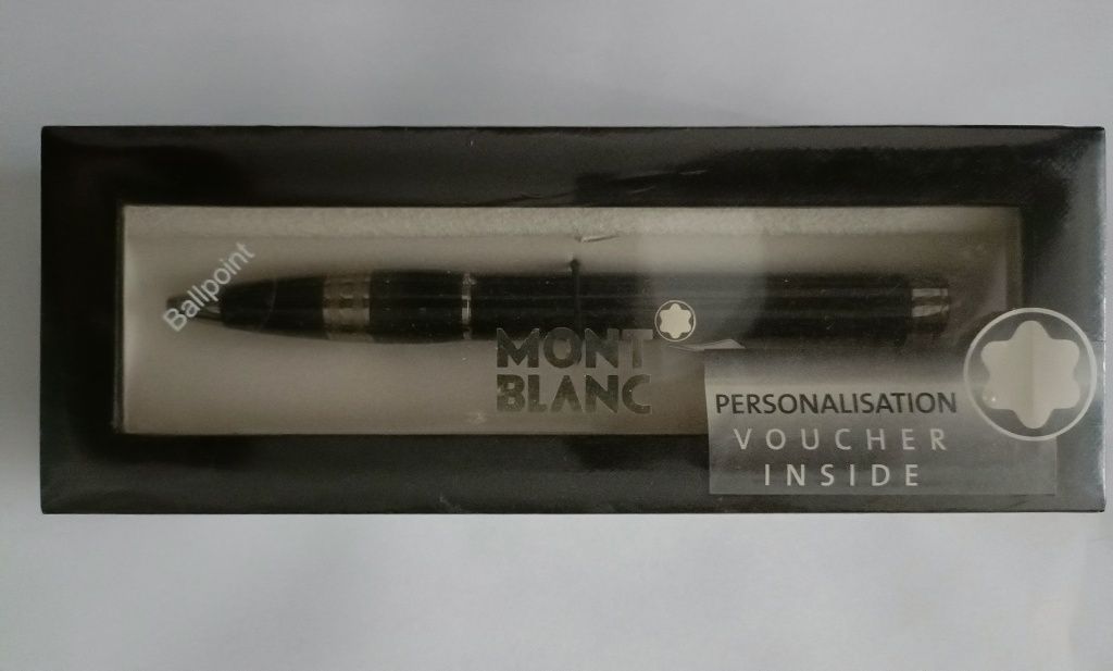 Caneta Montblanc-Starwalker Midnight Black Resin Ballpoint (inflight)