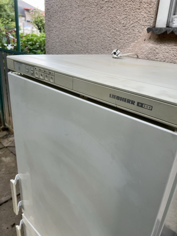 Холодильник Liebherr KGK2515