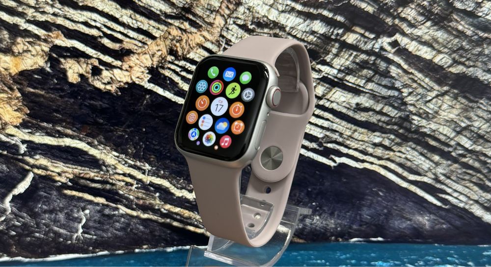 Apple Watch  Series SE Silver 40 mm GPS / 100%