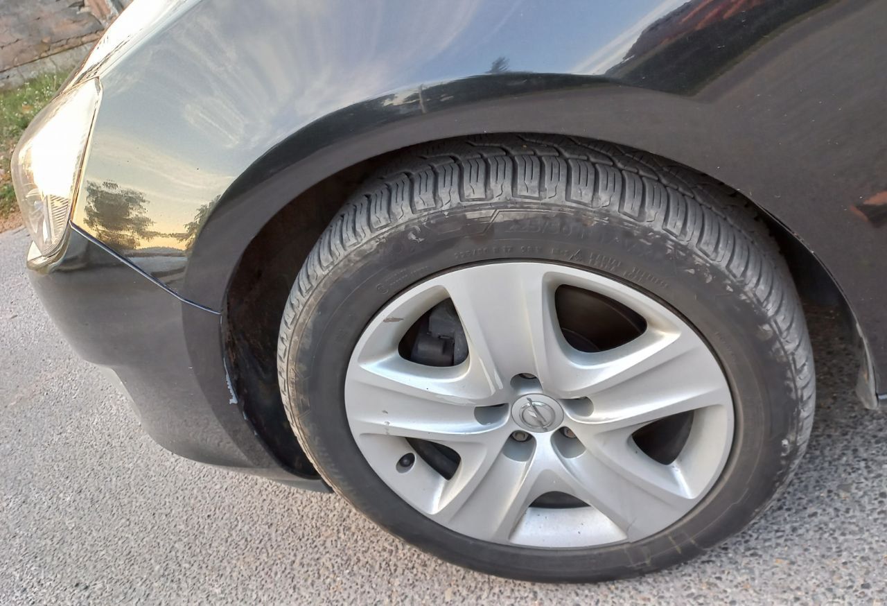 Автомобіль Opel Astra 2011р. 1.7 дизель