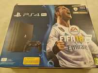 PS4 Pro 1TB SSD + 3 pady + 4 gry