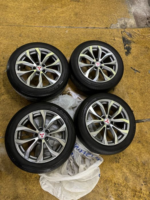 Продам R18 диски Mitsubishi