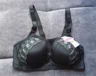 Czarny biustonosz plus size- bez drucianych obręczy