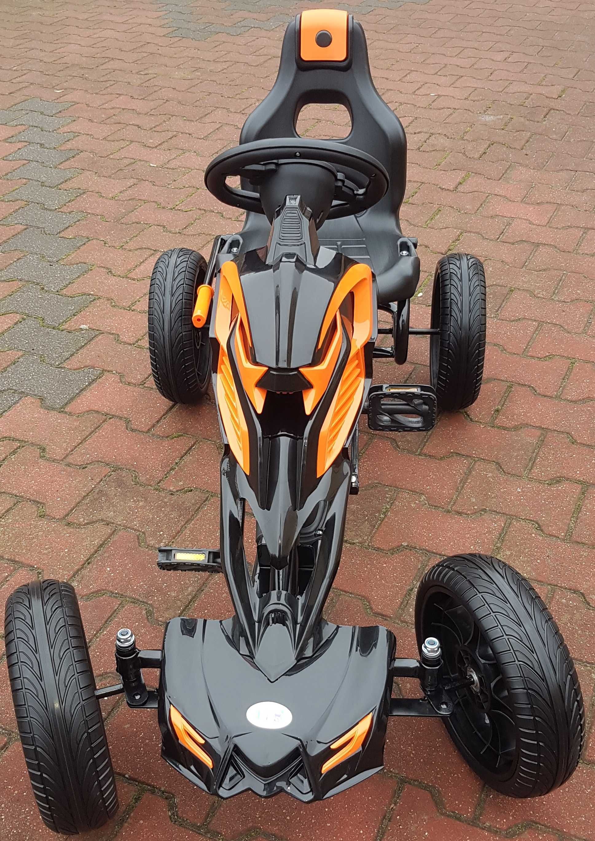 Gokart pojazd na cztery koła na pedały nie użyty 5-12 lat.