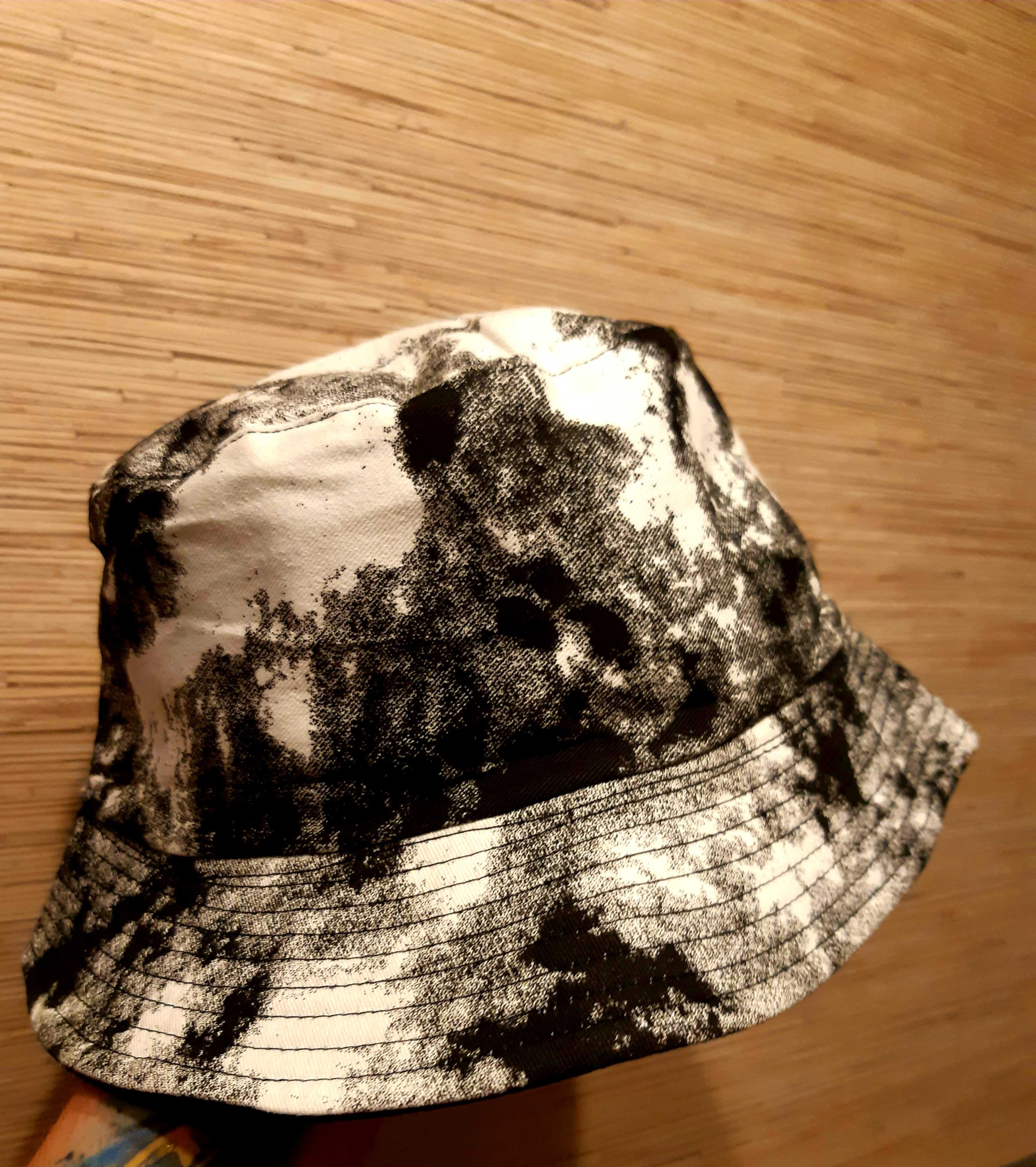 Kapelusz Bucket Hat czarno/biały dwustronny