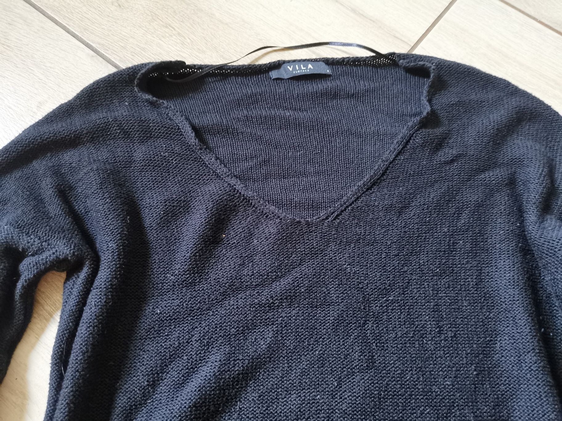 Luźny stylowy sweter Vila rozmiar 36 dekold V oversize