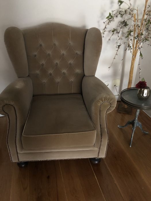 Cadeiroes como novos