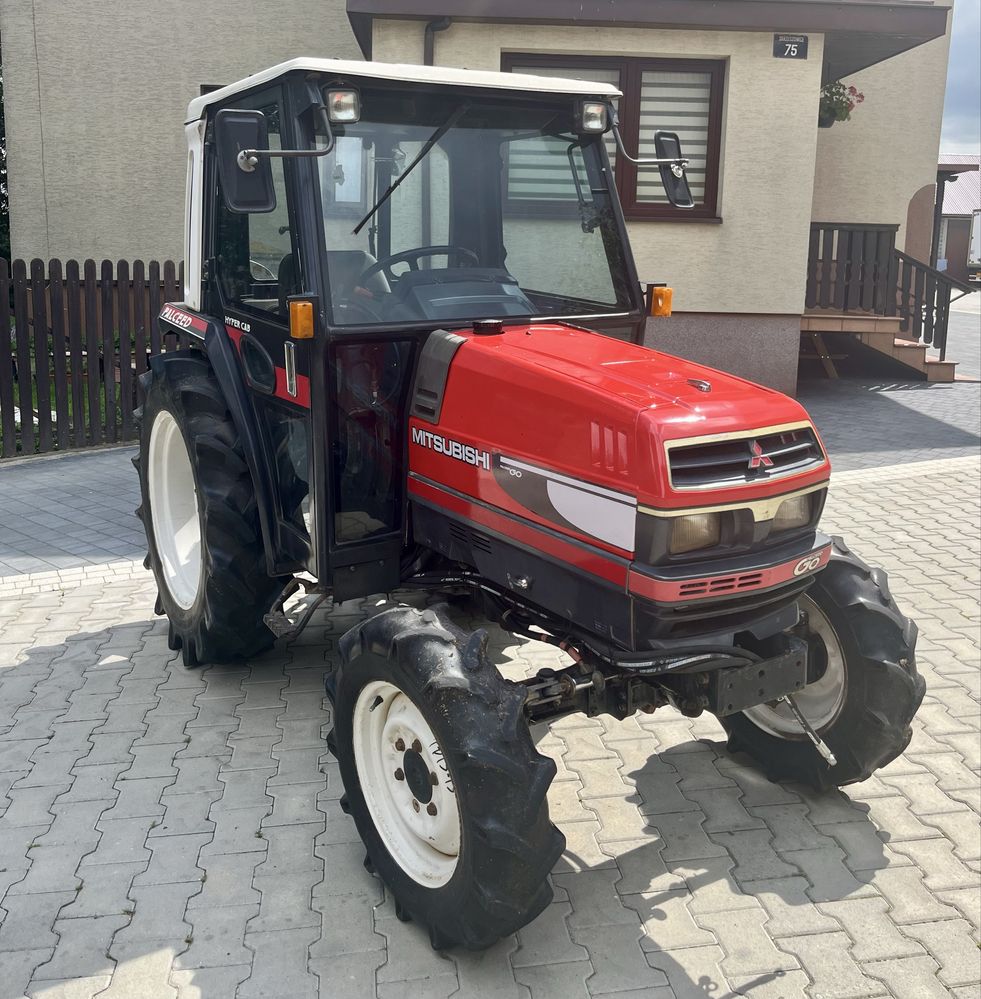 Traktor mitsubishi mt 305 30 km 4 cylindry rewers dobry stan hydraulik