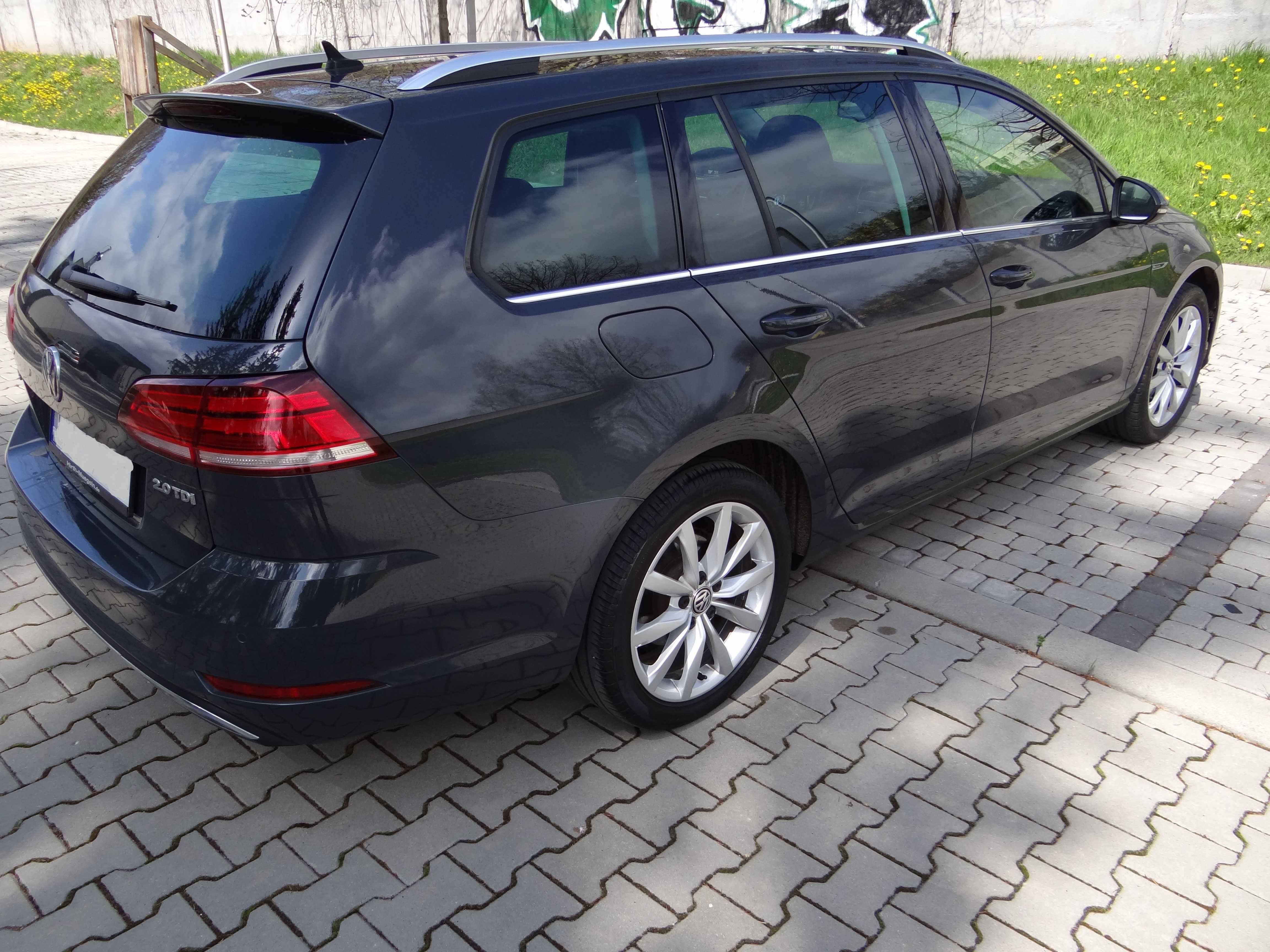 Volkswagen Golf 7,5  2.0 TDI BMT Highline DSG
2017 LIFT