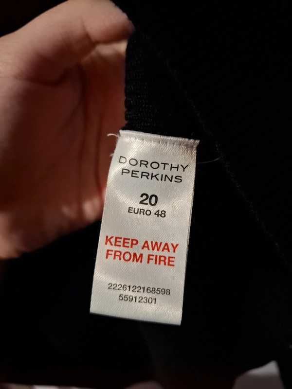 Sweter golf damski czarny prążkowany Dorothy Perkins 48