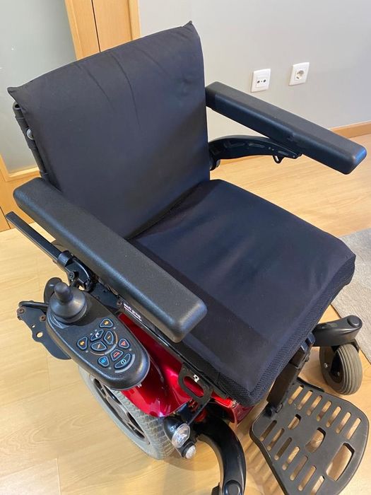 Excelente estado - Cadeira de rodas eléctrica Quickie Salsa M2