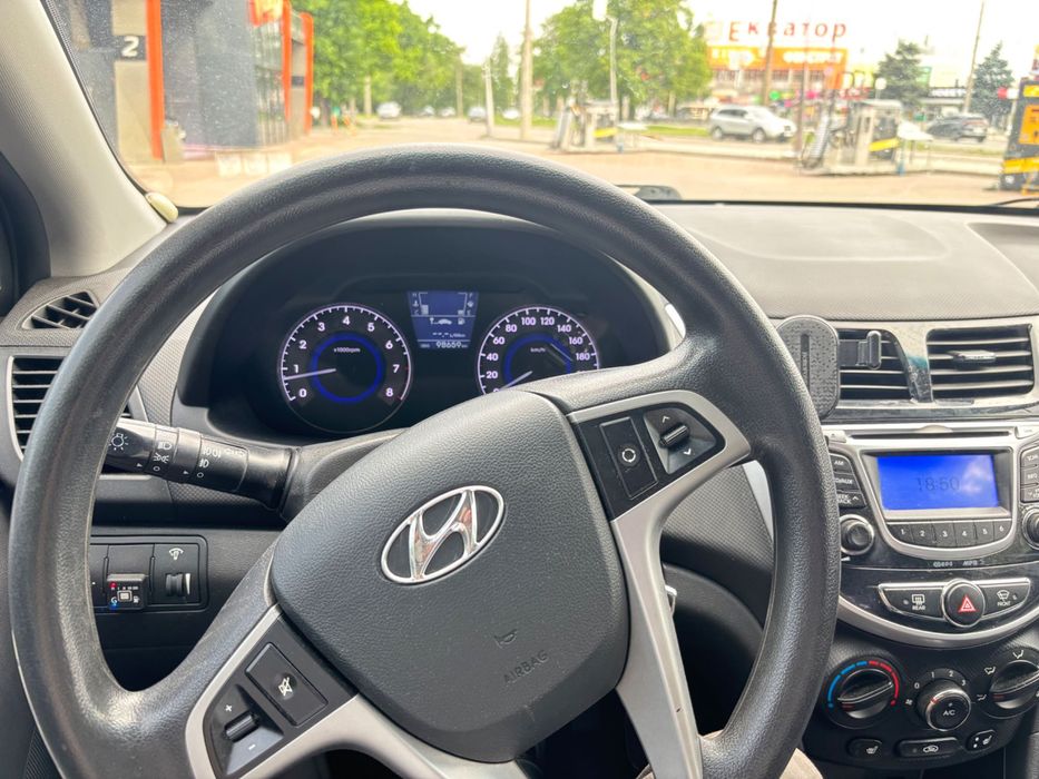 Hyundai accent comfort+