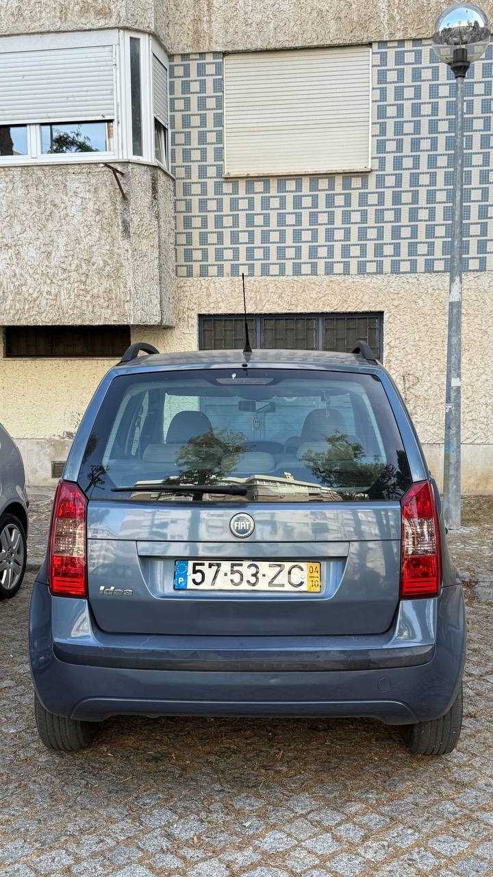 Fiat Idea 2004 -  manual, em bom estado