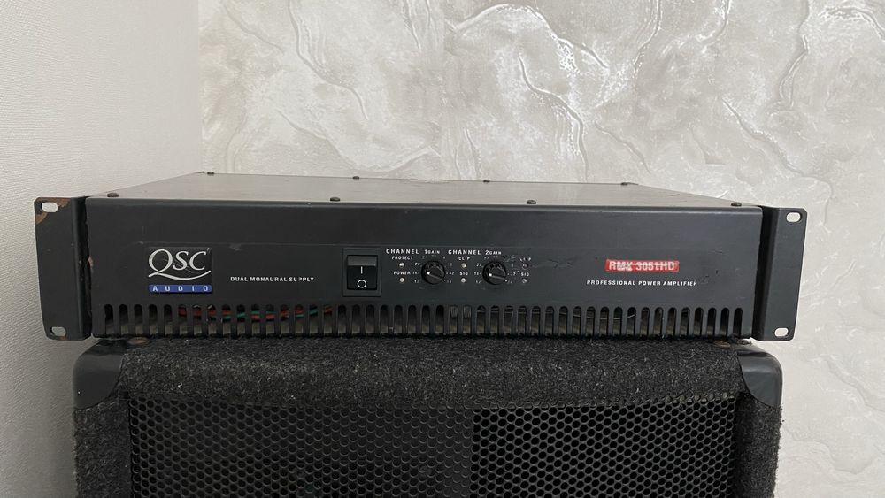 Комплект: BETA 4215, QSC RMX 3051 HD