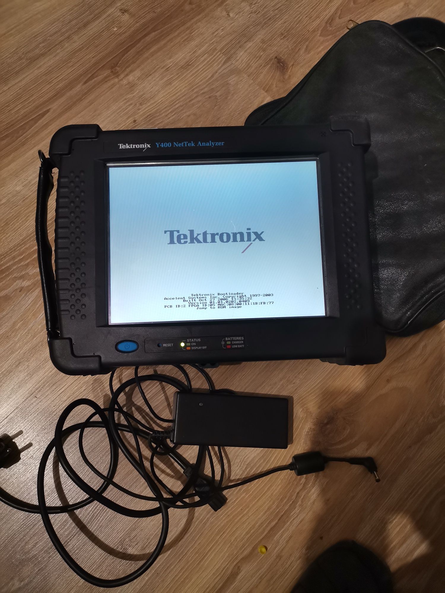 спектроанализатор Tektronix y400