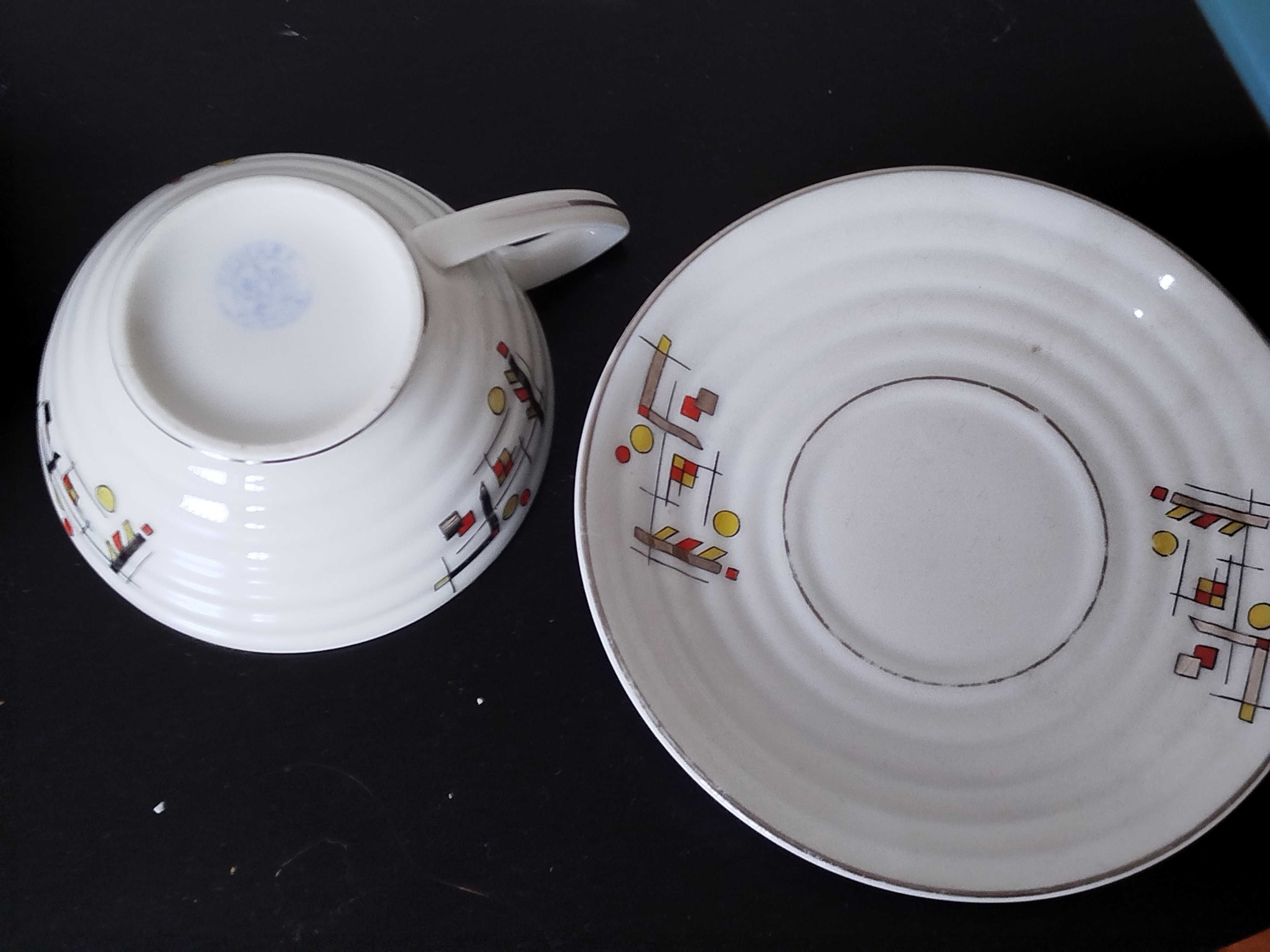 Duas chávenas de chá em porcelana