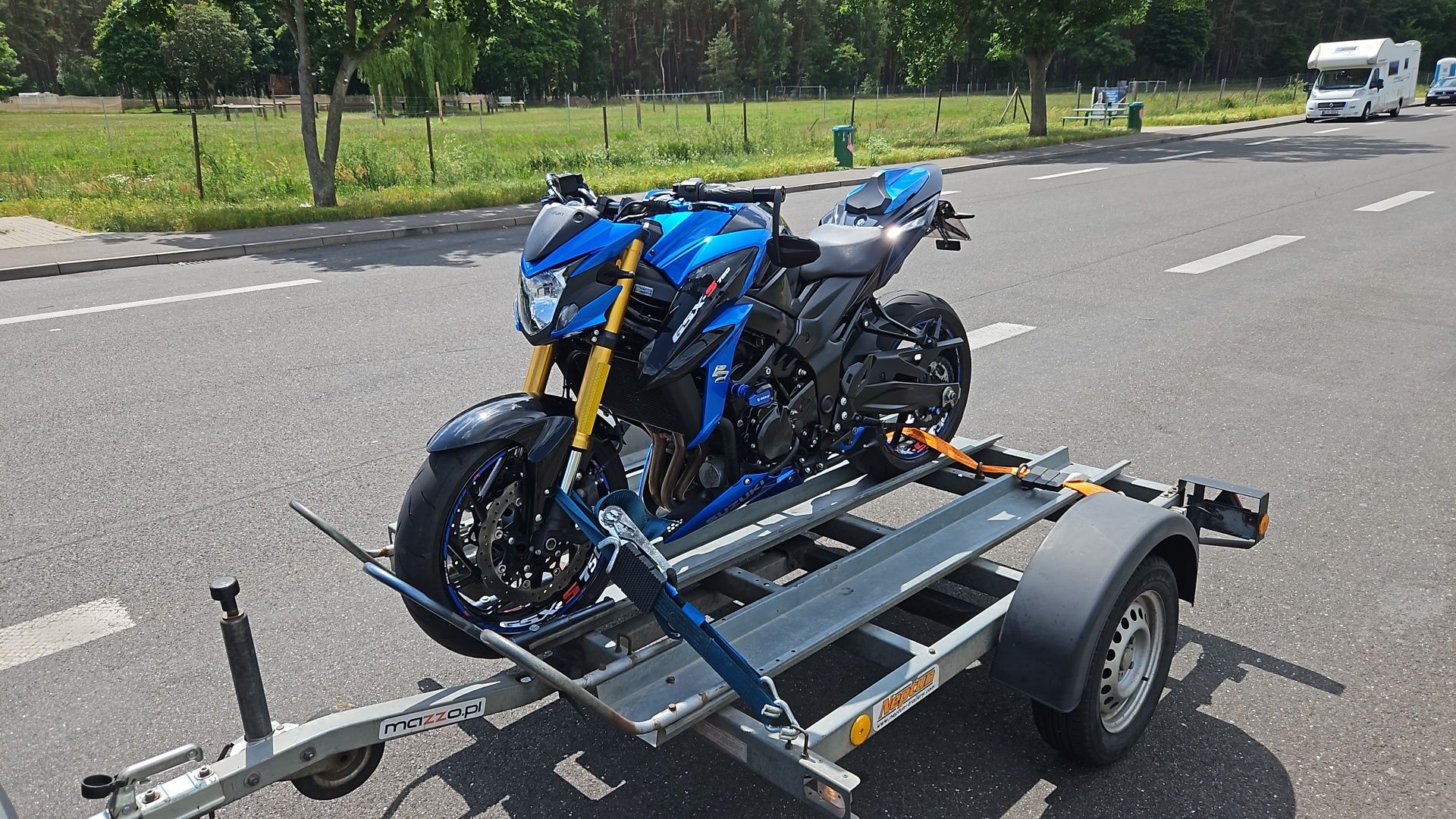 suzuki gsx 750s 2017 rok