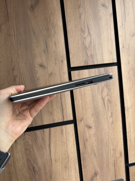 Dell Precision 5520 | 16GB RAM | intel i7| 756GB SSD