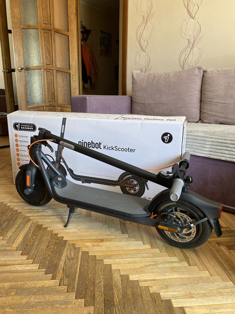 Електросамокат Ninebot Kickscooter F30E