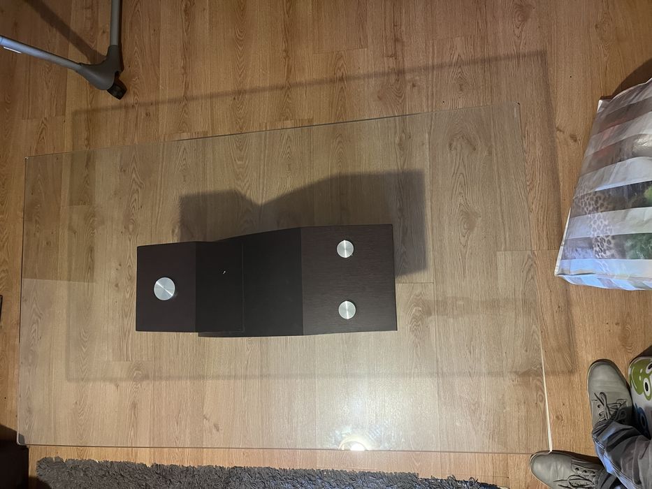 Mesa de centro com vidro temperado
