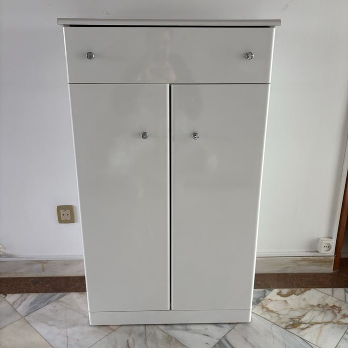 Móvel Sapateira Branco em otimo estado