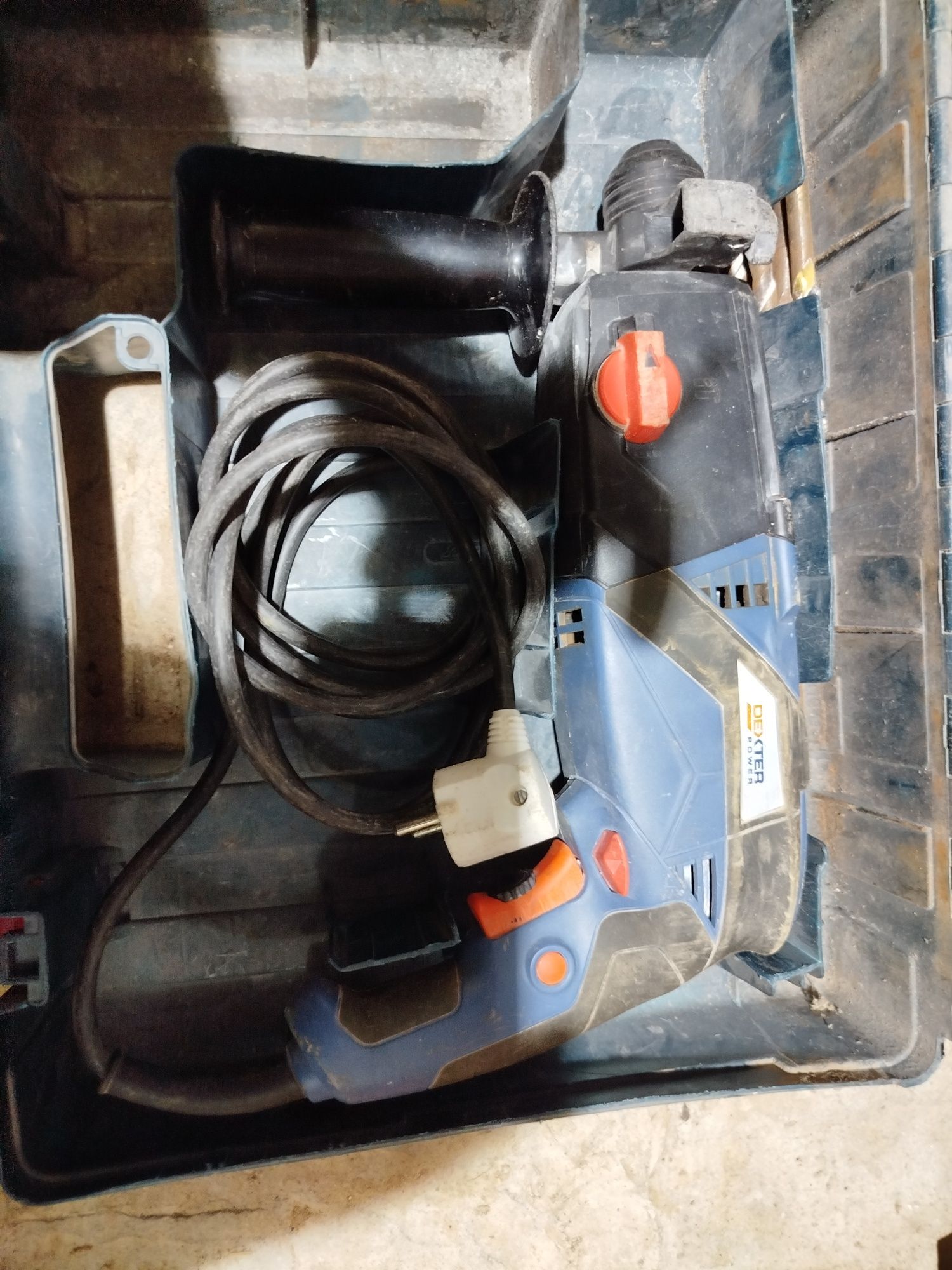 Vende-se conjunto de máquinas e ferramentas