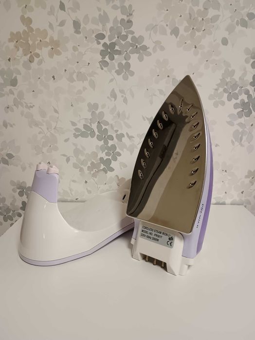 Бездротова парова праска Premier