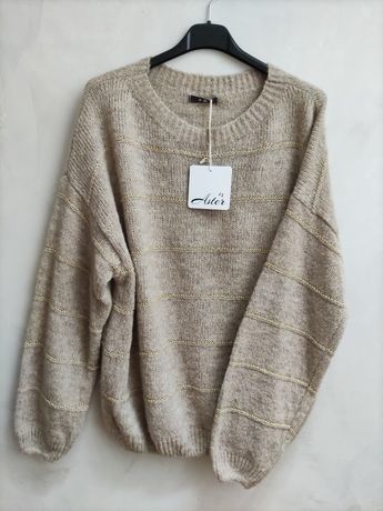 Sweter ze złotą nitką