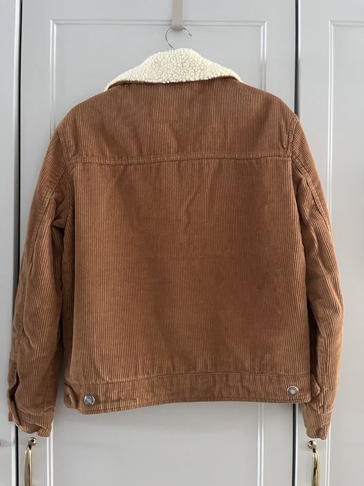 sztruksowa kurtka z kożuszkiem bershka