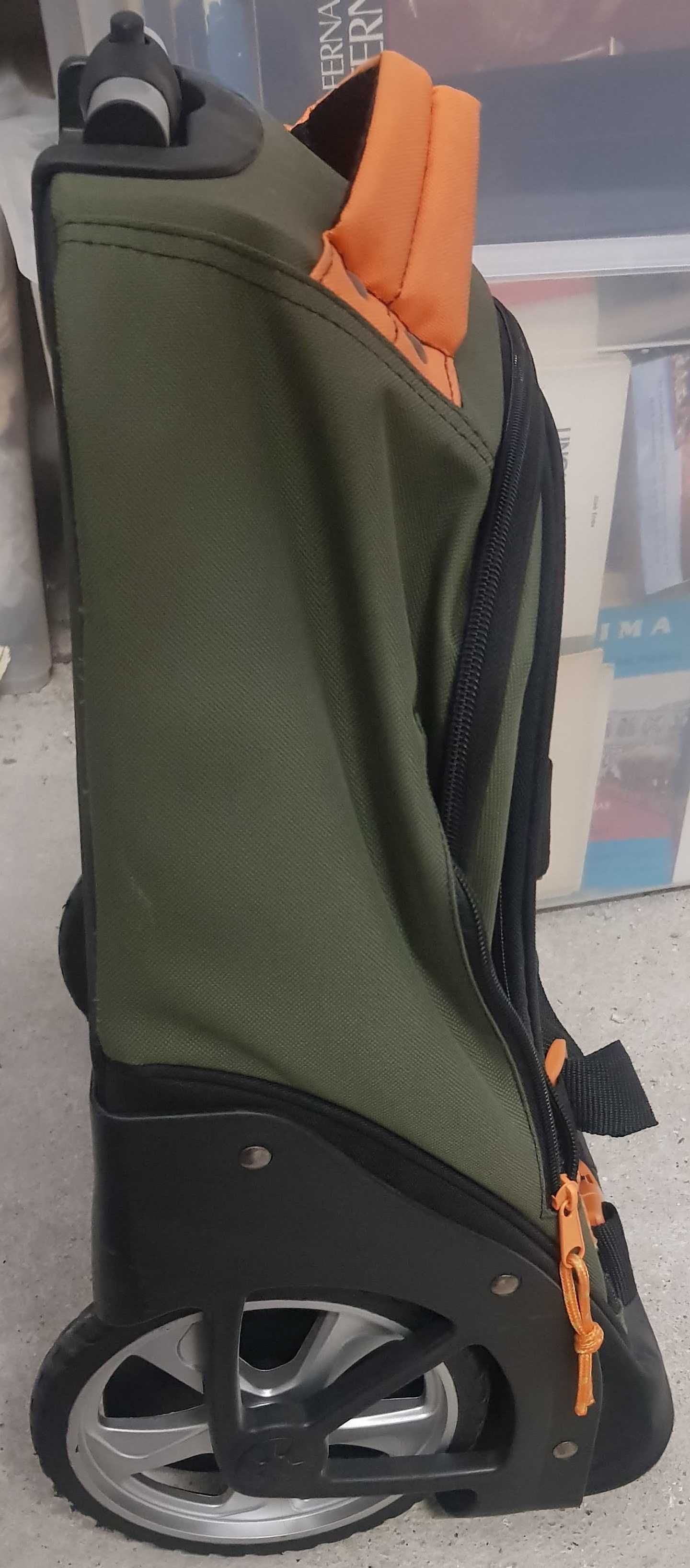 Mochila com rodinhas