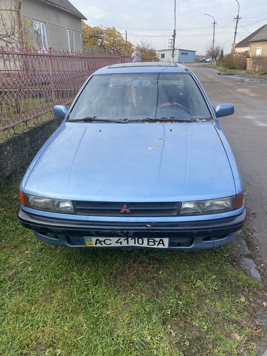 Mitsubishi Lancer 1992 року випуску